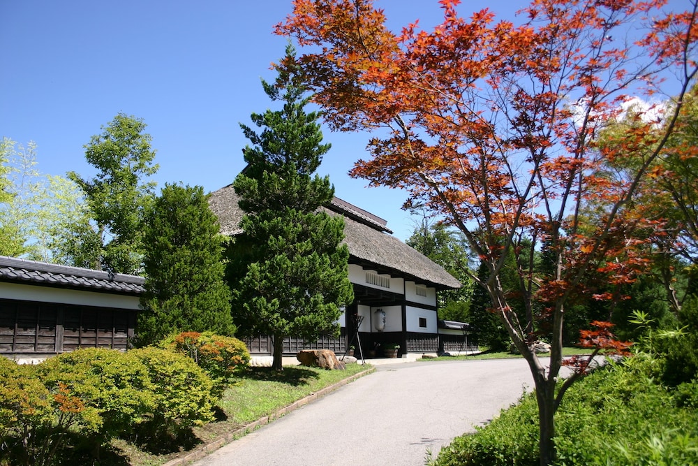 諏訪湖の森 四季亭 松本・軽井沢