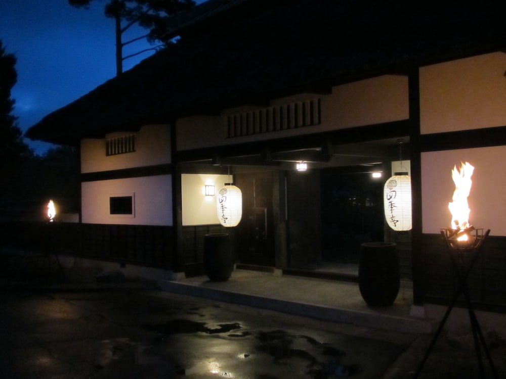 諏訪湖の森 四季亭 松本・軽井沢