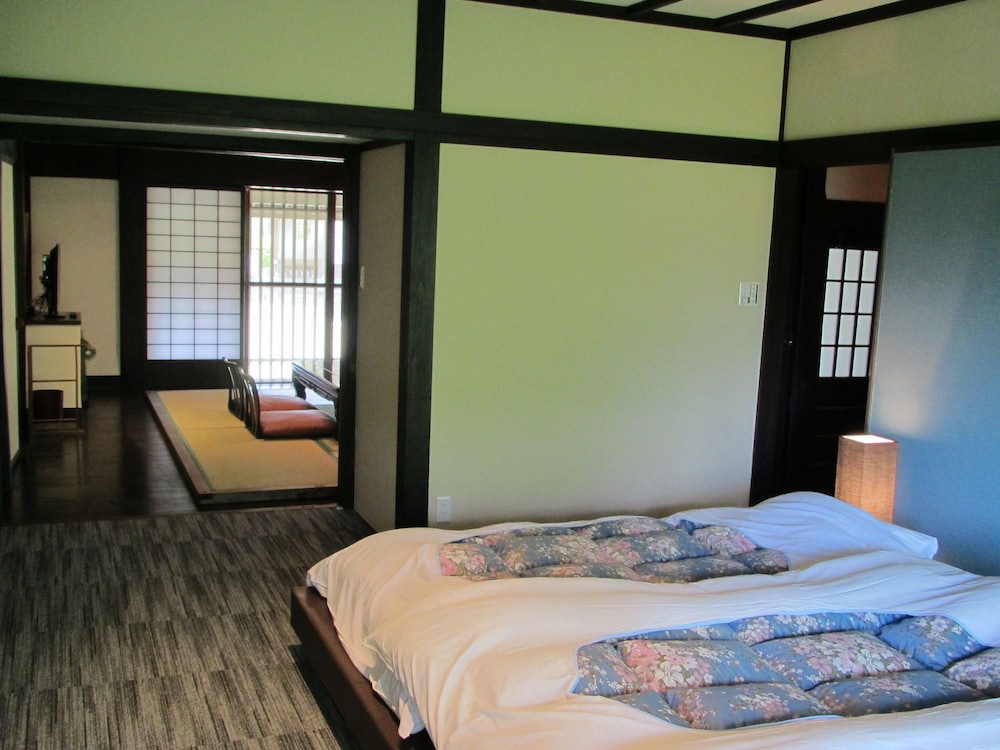 諏訪湖の森 四季亭 松本・軽井沢