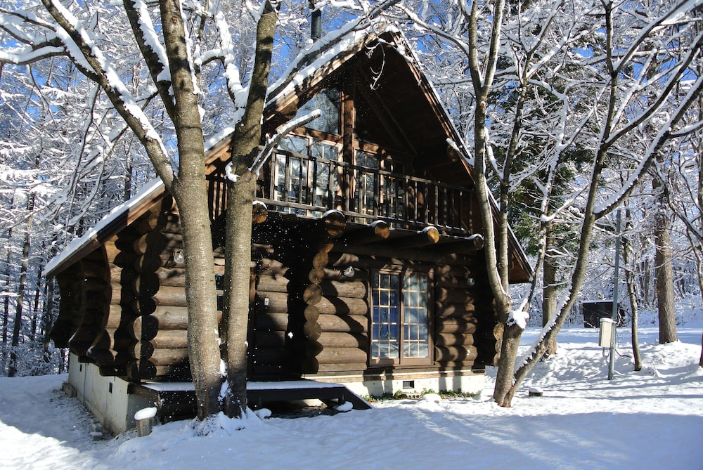 ホワイトツリーロッジ 松本・軽井沢