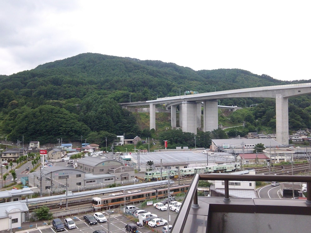 岡谷セントラルホテル 松本・軽井沢
