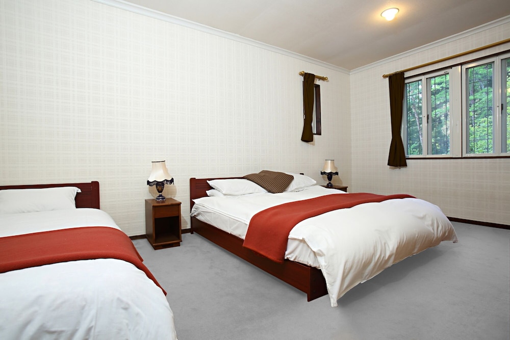 36 DEGREES NORTH, LODGE HAKUBA JAPAN 松本・軽井沢