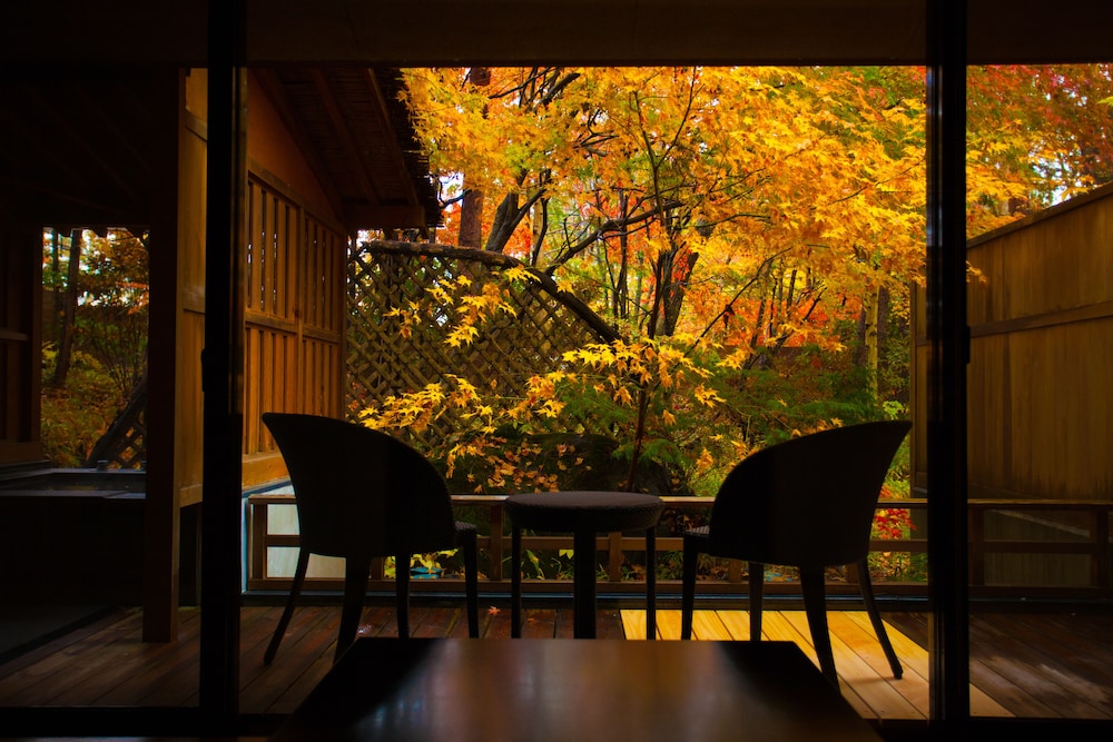 たてしな藍 松本・軽井沢