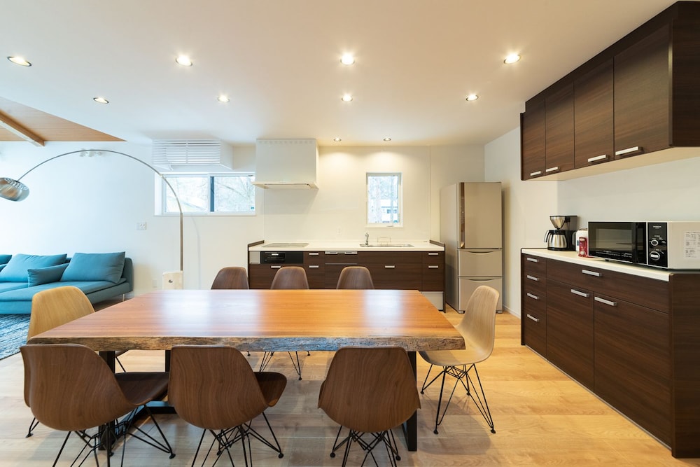 HAKUBA BLACK CRANE CHALET 松本・軽井沢