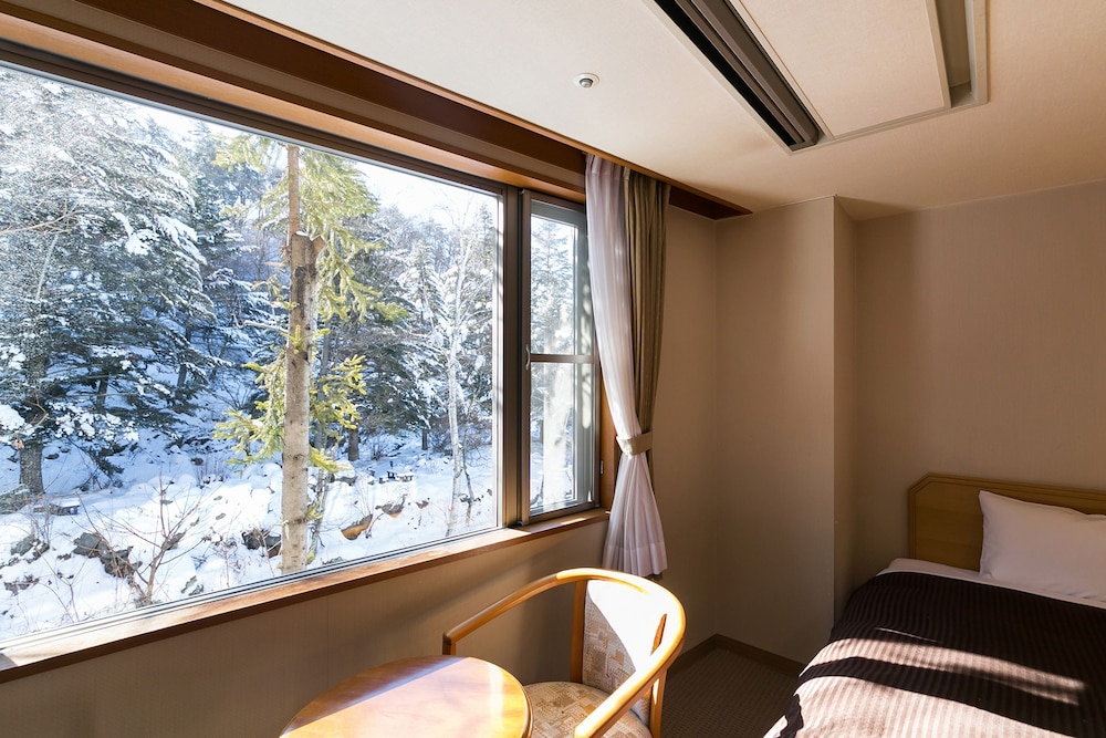 蓼科グランドホテル滝の湯 松本・軽井沢