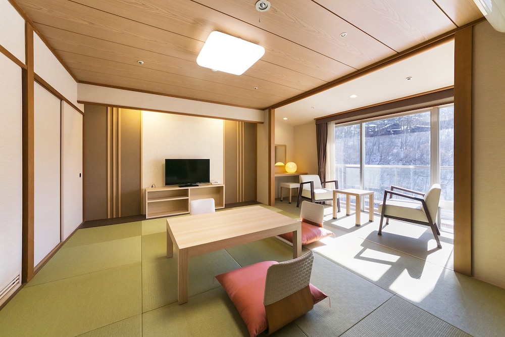 蓼科グランドホテル滝の湯 松本・軽井沢