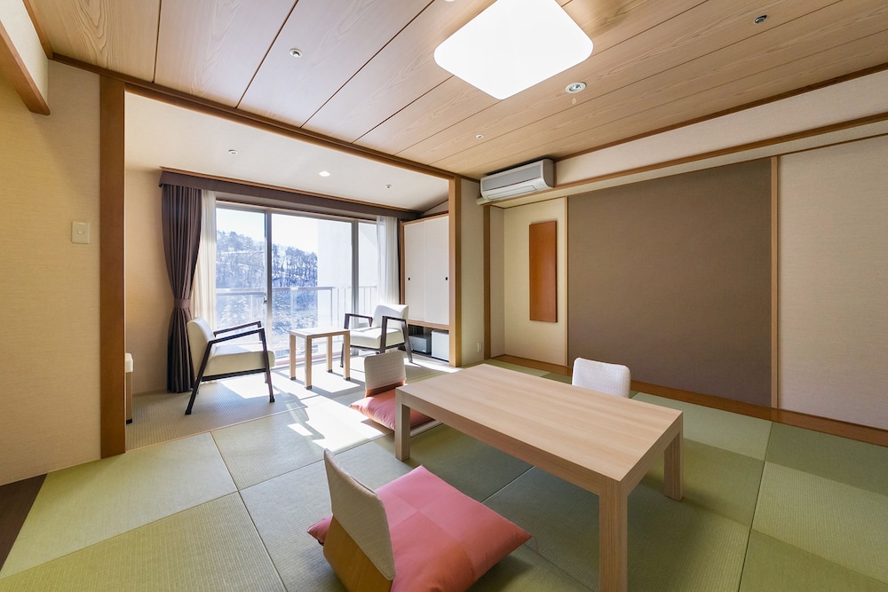 蓼科グランドホテル滝の湯 松本・軽井沢