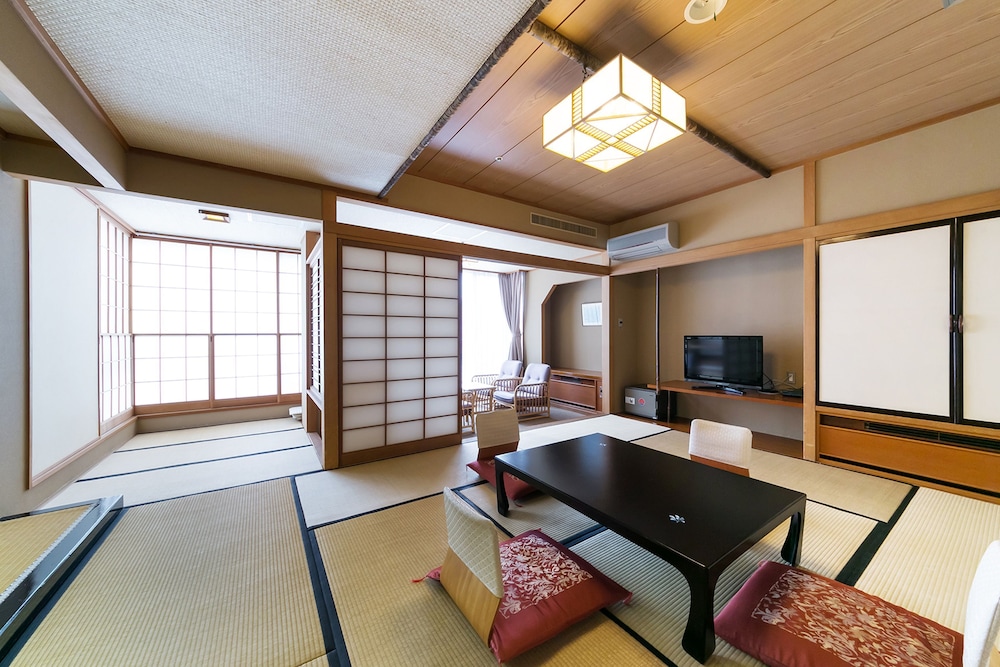 蓼科グランドホテル滝の湯 松本・軽井沢