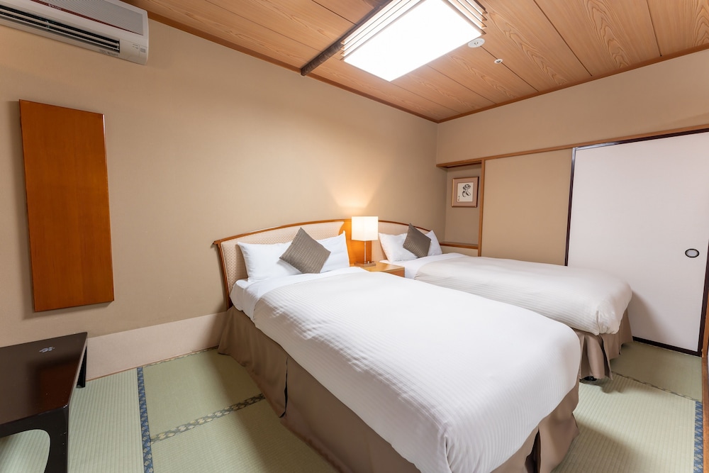 蓼科グランドホテル滝の湯 松本・軽井沢