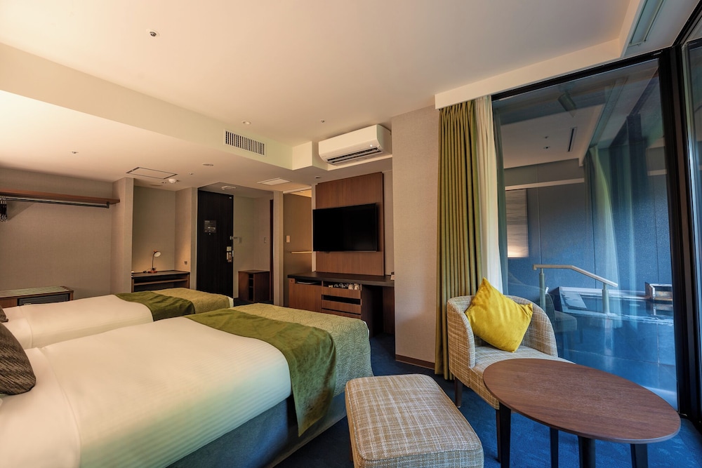 蓼科グランドホテル滝の湯 松本・軽井沢