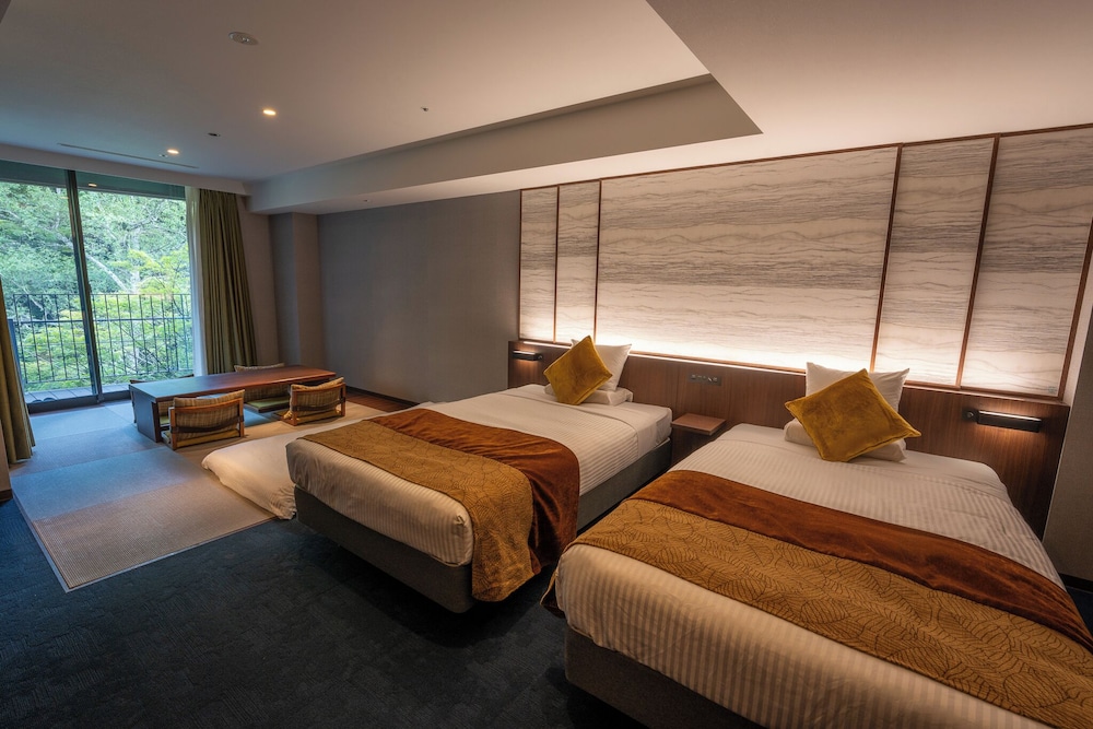 蓼科グランドホテル滝の湯 松本・軽井沢