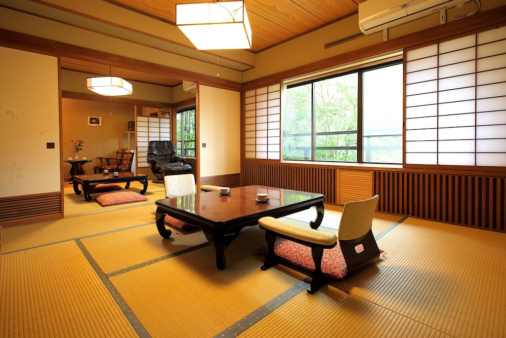 軽井沢 つるや旅館 松本・軽井沢