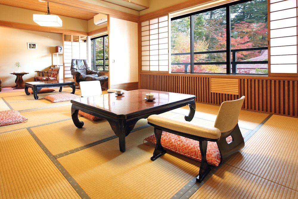 軽井沢 つるや旅館 松本・軽井沢