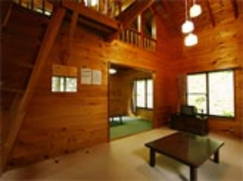 桜清水コテージ 松本・軽井沢