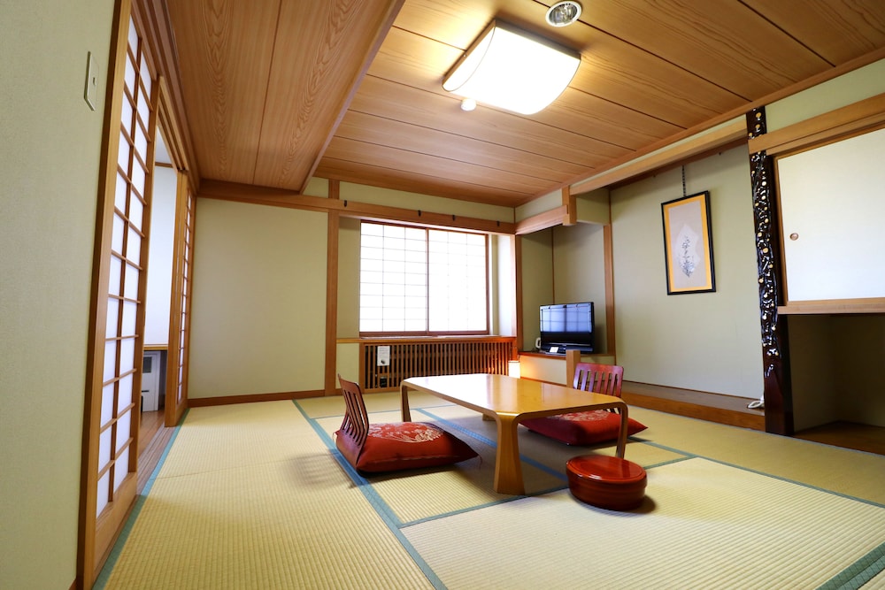 ホテル 白樺 荘 志賀 高原 松本・軽井沢