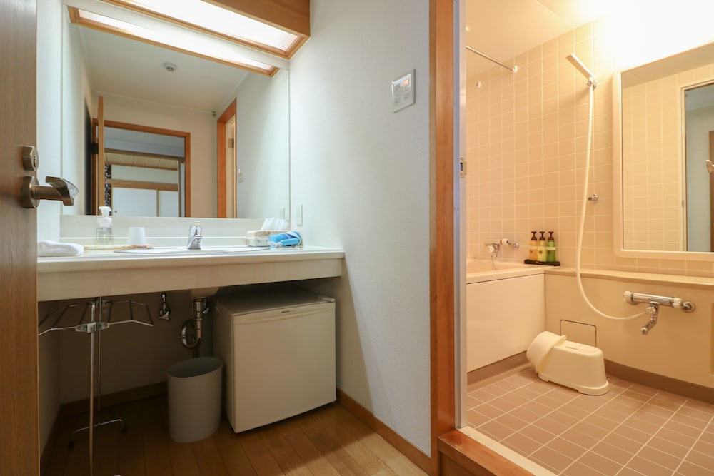 ホテル 白樺 荘 志賀 高原 松本・軽井沢