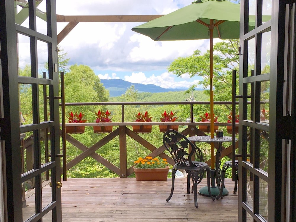 ペンション ワイルドフラワー 松本・軽井沢