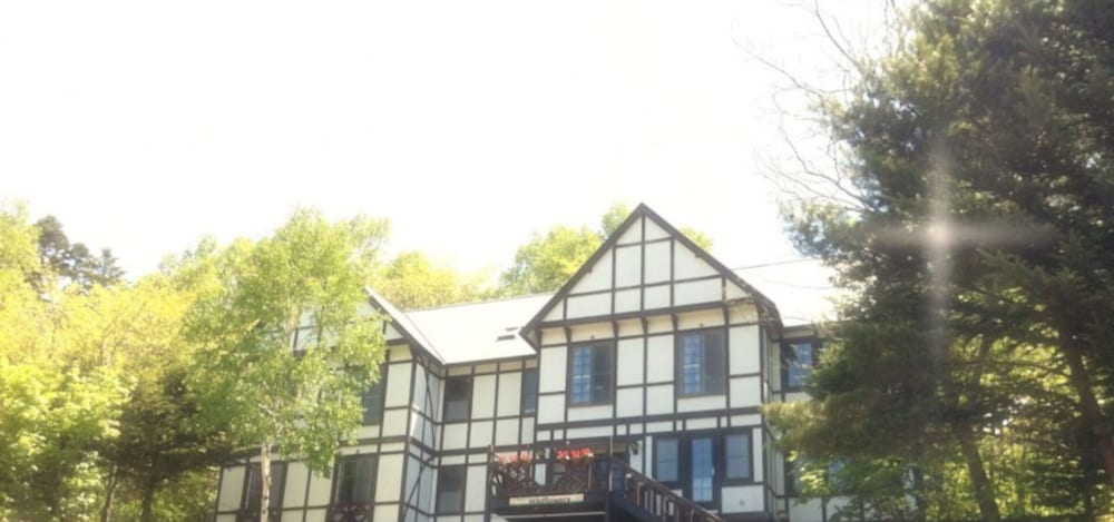 ペンション ワイルドフラワー 松本・軽井沢