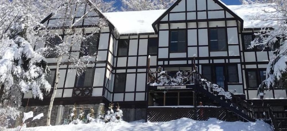 ペンション ワイルドフラワー 松本・軽井沢