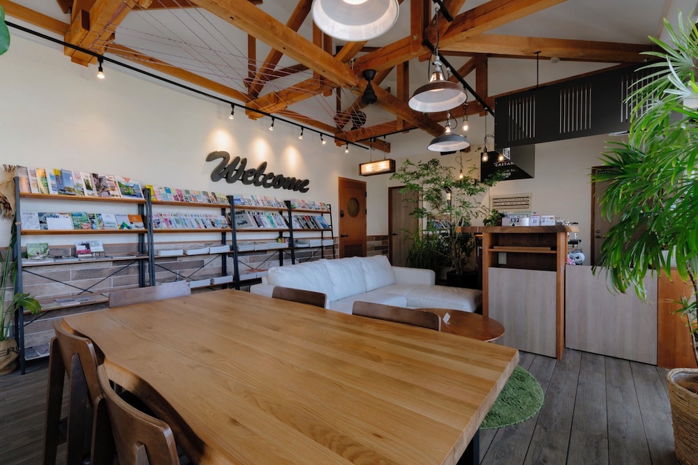 CAFE & STAY CASTANA 松本・軽井沢