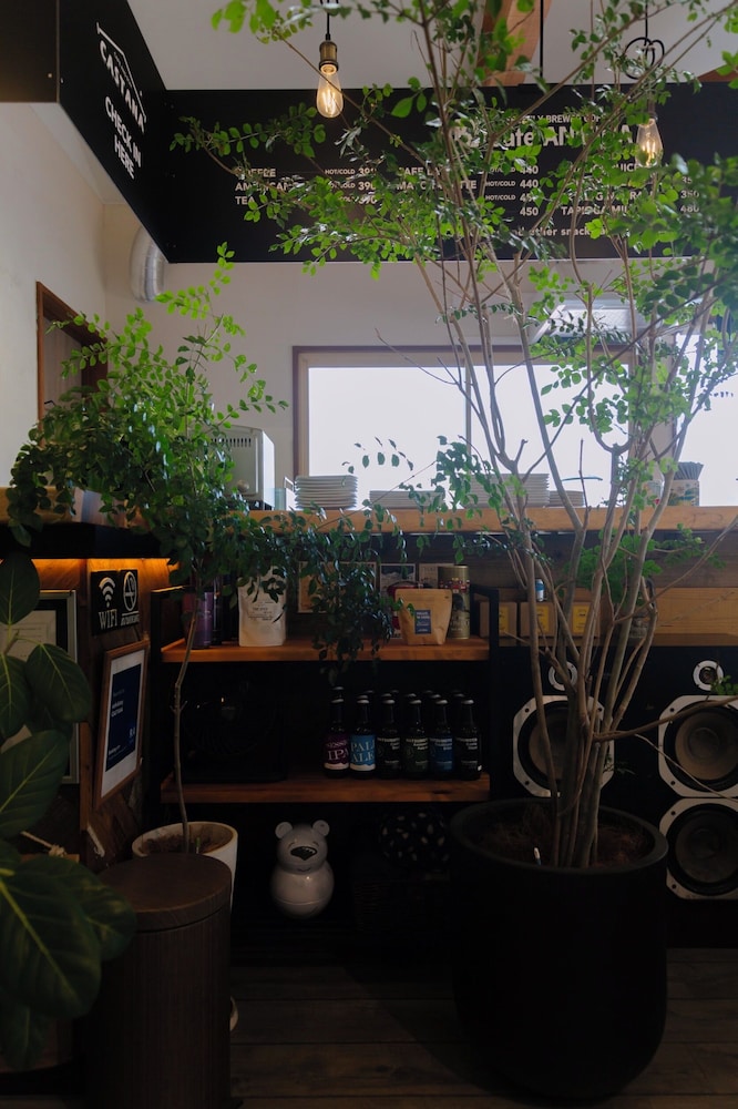 CAFE & STAY CASTANA 松本・軽井沢