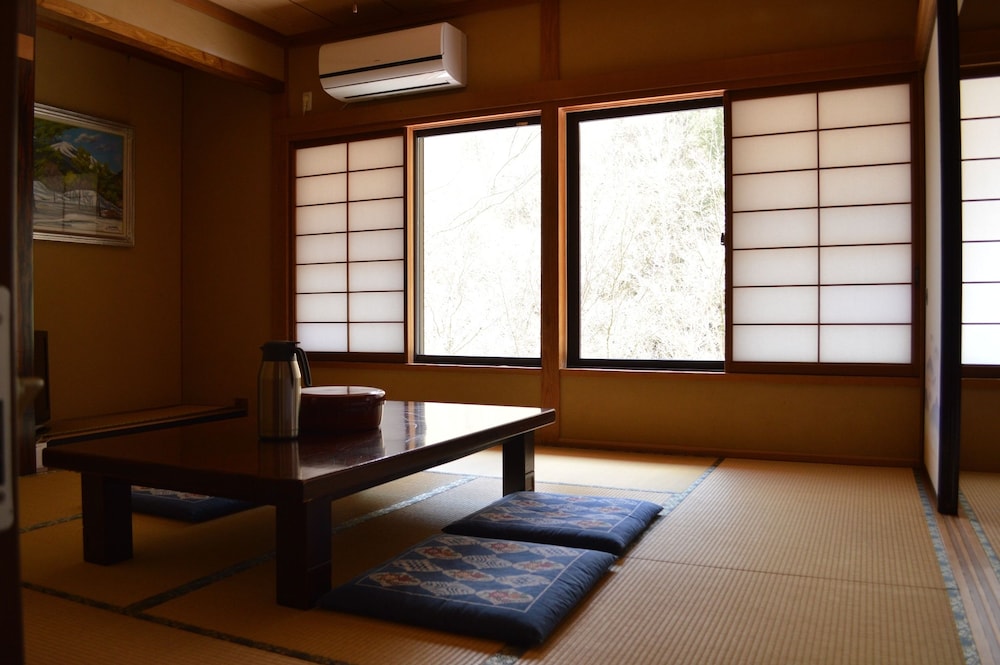七倉山荘 松本・軽井沢