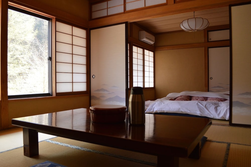 七倉山荘 松本・軽井沢