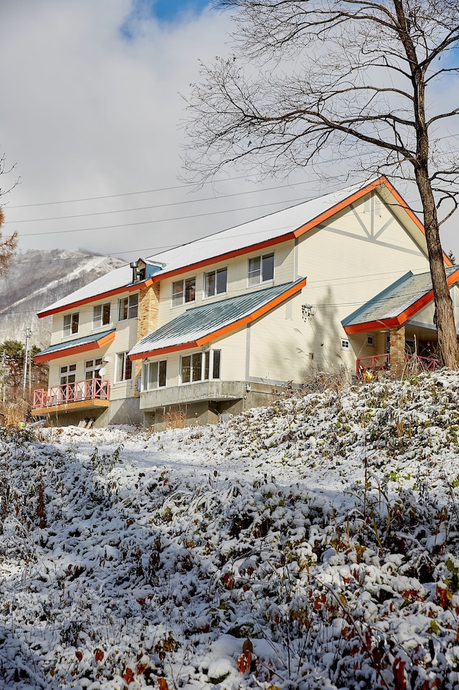 CANOPY CORTINA LODGE 松本・軽井沢