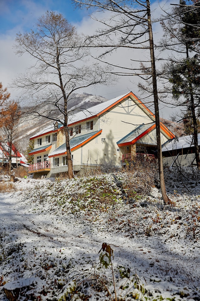 CANOPY CORTINA LODGE 松本・軽井沢