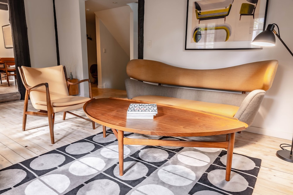 HOUSE OF FINN JUHL HAKUBA 松本・軽井沢