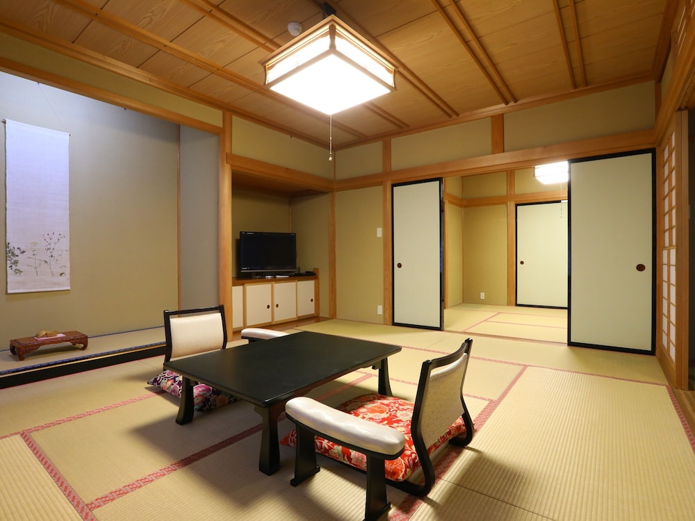 上林温泉　塵表閣　本店 松本・軽井沢