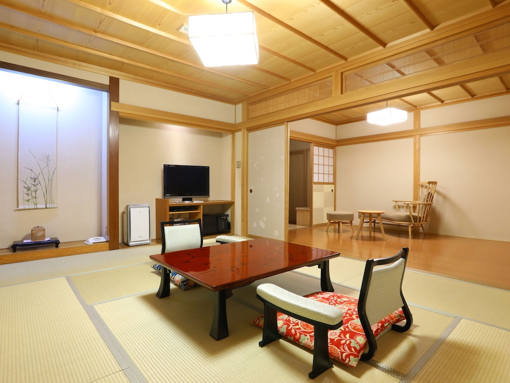 上林温泉　塵表閣　本店 松本・軽井沢