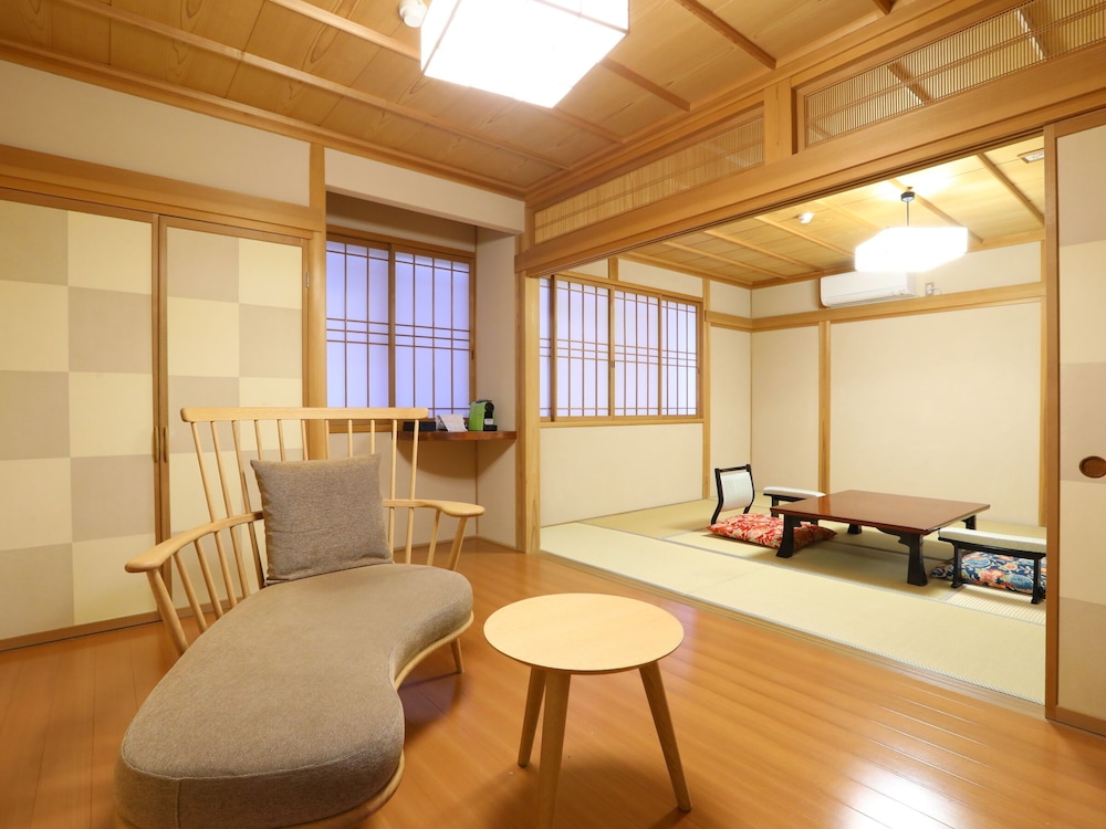 上林温泉　塵表閣　本店 松本・軽井沢