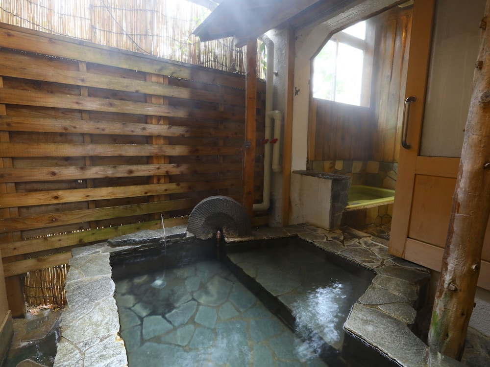 上林温泉　塵表閣　本店 松本・軽井沢