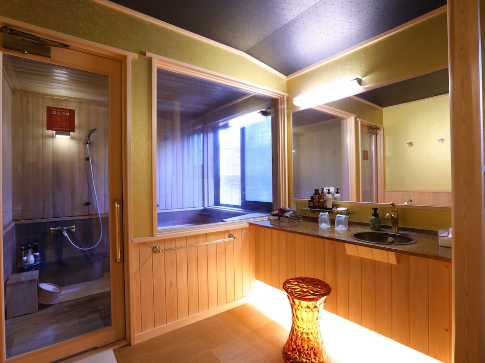 上林温泉　塵表閣　本店 松本・軽井沢