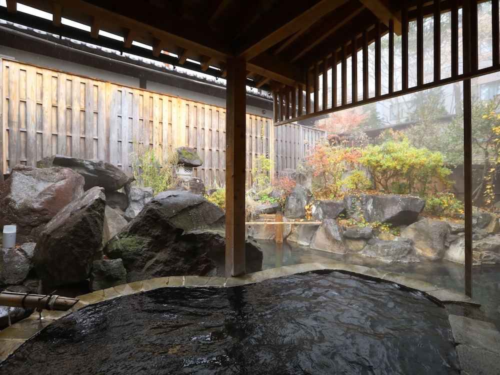 上林温泉　塵表閣　本店 松本・軽井沢