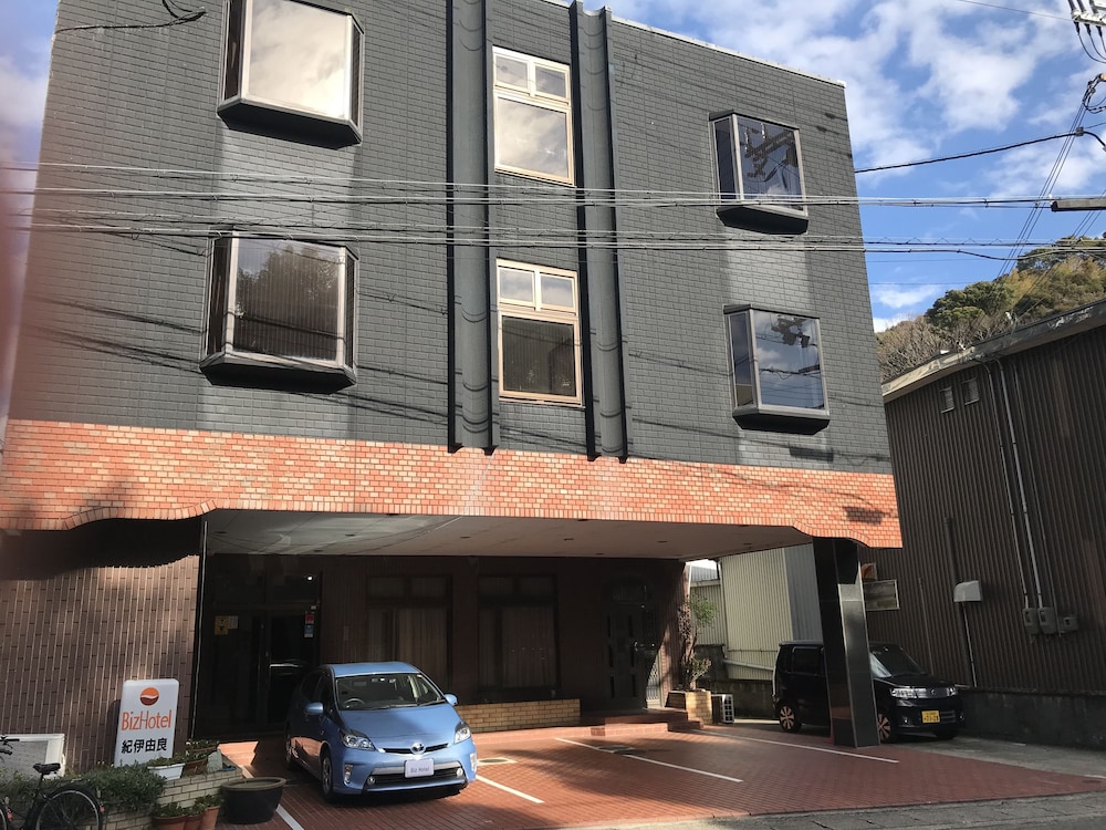 BIZ HOTEL 紀伊由良 和歌山