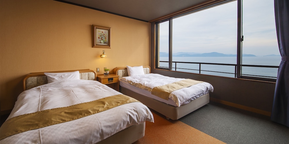 和歌浦温泉 萬波 和歌山