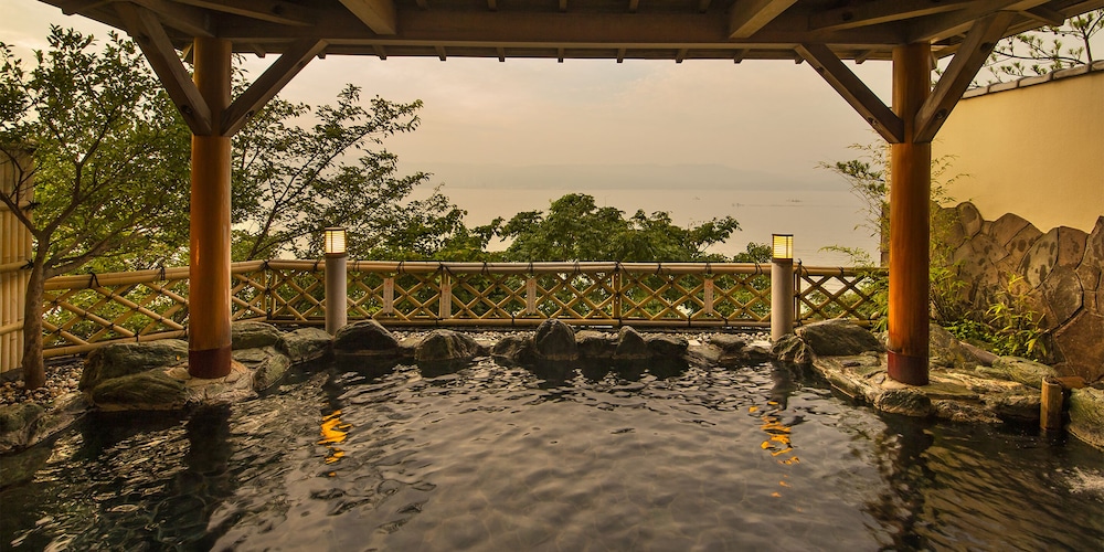 和歌浦温泉 萬波 和歌山
