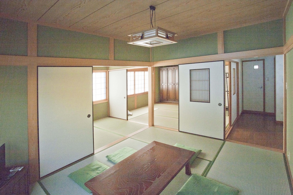 ドミトリー三段屋ゲストハウス 和歌山