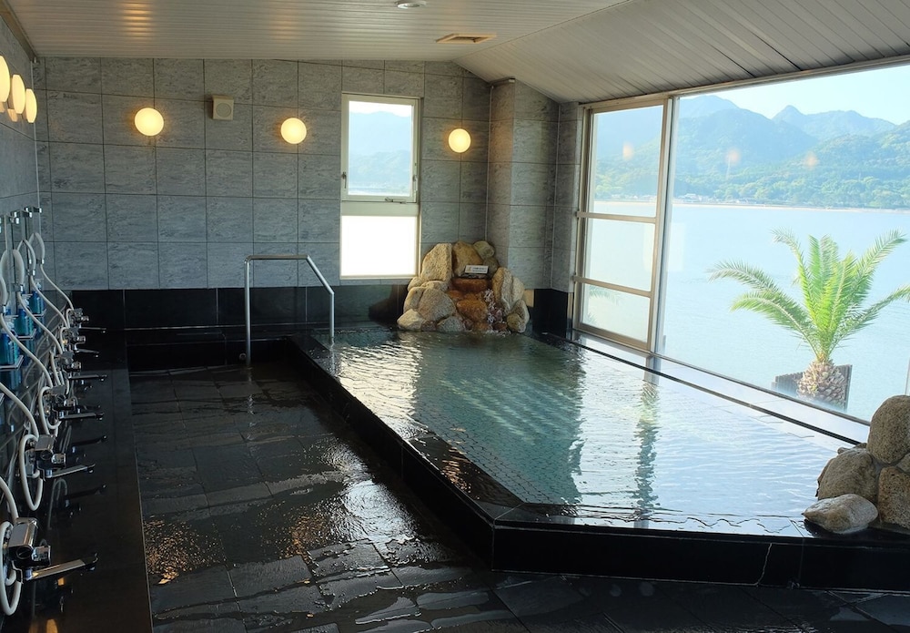 サンライズ 勝浦 和歌山