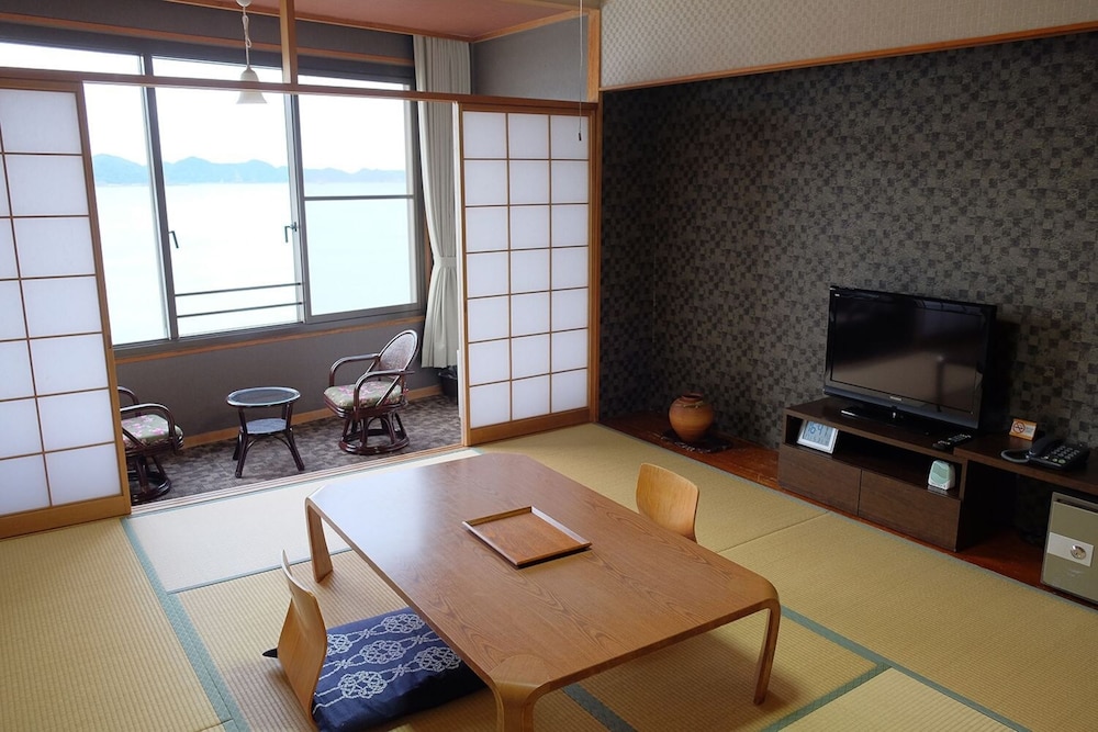 サンライズ 勝浦 和歌山