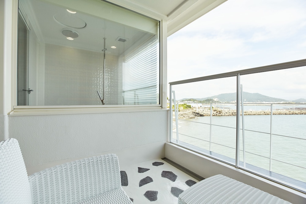 WAKANOURA NATURE RESORT EPICHARIS 和歌山