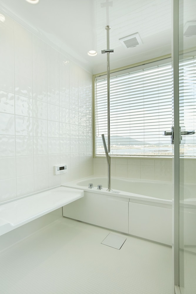 WAKANOURA NATURE RESORT EPICHARIS 和歌山
