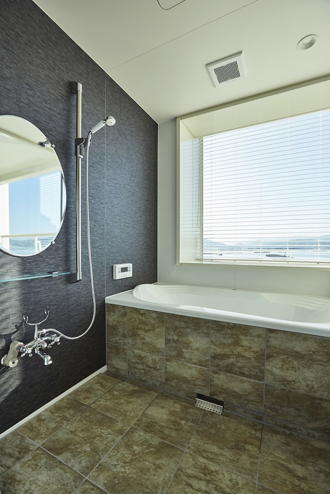 WAKANOURA NATURE RESORT EPICHARIS 和歌山