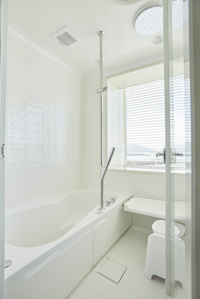 WAKANOURA NATURE RESORT EPICHARIS 和歌山
