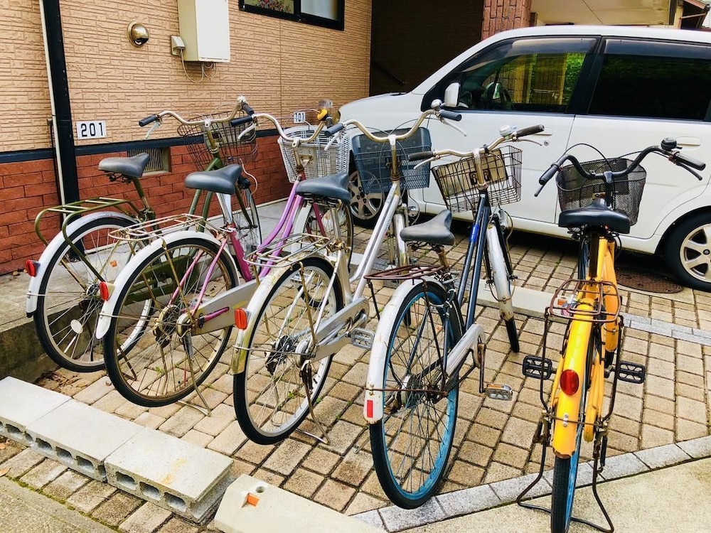 ミッドタウン サクラ アパートメント ハウス 201 和歌山