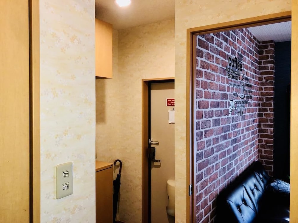 ミッドタウン サクラ アパートメント ハウス 201 和歌山