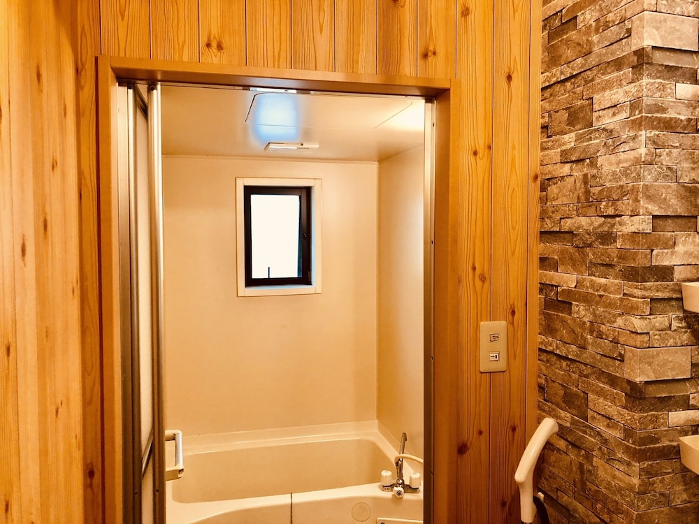 ミッドタウン サクラ アパートメント ハウス 101 和歌山