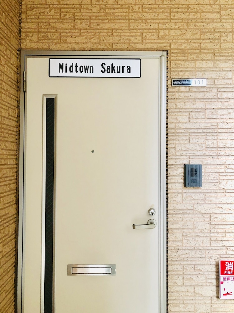 ミッドタウン サクラ アパートメント ハウス 101 和歌山